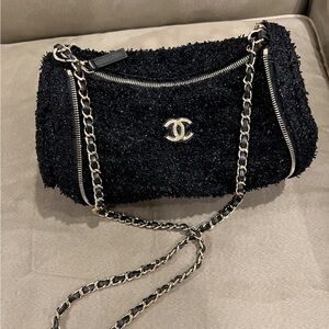 CHANEL Black Coco beach Bag with Chain Strap